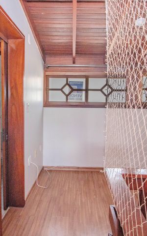 Casa de condomínio à venda com 185m², 2 quartos e 3 vagas Casa de condomínio à venda com 185m², 2 quartos e 3 vagasSótão