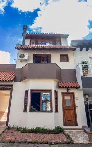 Casa de condomínio à venda com 185m², 2 quartos e 3 vagas Casa de condomínio à venda com 185m², 2 quartos e 3 vagasFachada do Imóvel