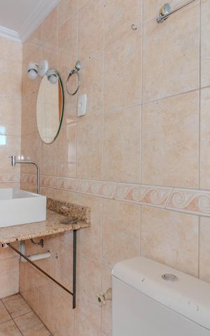 Casa de condomínio à venda com 185m², 2 quartos e 3 vagas Casa de condomínio à venda com 185m², 2 quartos e 3 vagasBanheiro da Suíte 2