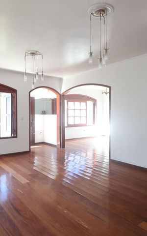 Casa para alugar com 600m², 5 quartos e 2 vagasSala 1