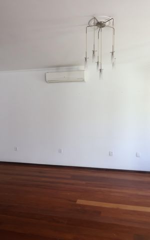 Casa para alugar com 600m², 5 quartos e 2 vagasSala 1