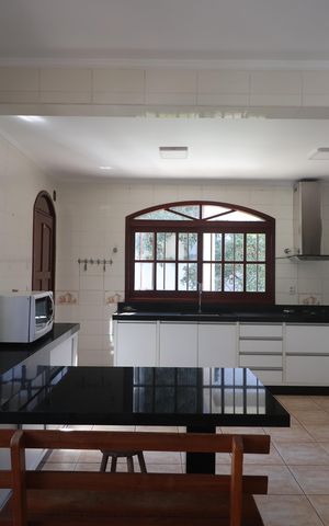 Casa para alugar com 600m², 5 quartos e 2 vagasCozinha
