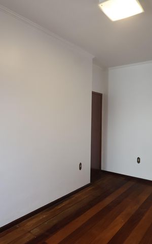 Casa para alugar com 600m², 5 quartos e 2 vagasQuarto 1