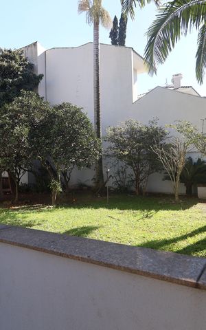 Casa para alugar com 600m², 5 quartos e 2 vagasÁrea externa