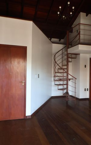 Casa para alugar com 600m², 5 quartos e 2 vagasSuíte