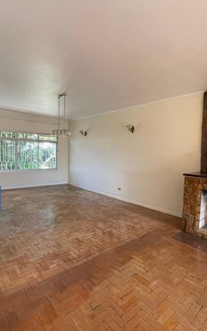 Casa para alugar com 890m², 2 quartos e NaN vagas Casa para alugar com 890m², 2 quartos e NaN vagasSala