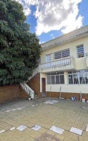 Casa para alugar com 890m², 2 quartos e NaN vagas Casa para alugar com 890m², 2 quartos e NaN vagasÁrea comum