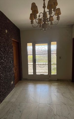 Casa para alugar com 890m², 2 quartos e NaN vagas Casa para alugar com 890m², 2 quartos e NaN vagasSala