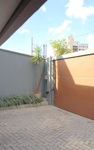 Casa à venda com 360m², 3 quartos e 3 vagasGaragem