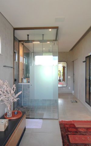 Casa à venda com 360m², 3 quartos e 3 vagasBanheiro da Suíte 1