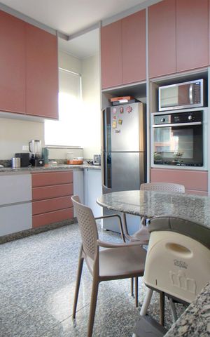 Casa à venda com 360m², 3 quartos e 3 vagasCozinha