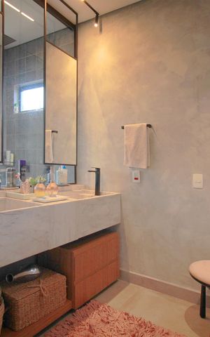 Casa à venda com 360m², 3 quartos e 3 vagasBanheiro da Suíte 1