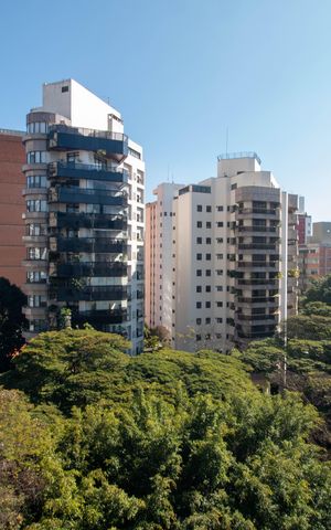 Apartamento à venda com 180m², 4 quartos e 3 vagas Apartamento à venda com 180m², 4 quartos e 3 vagasVista da Varanda da Sala