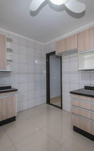 Casa à venda com 108m², 3 quartos e 2 vagasCozinha