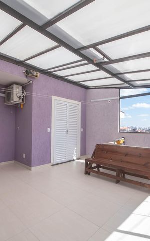 Casa à venda com 108m², 3 quartos e 2 vagasÁrea Externa