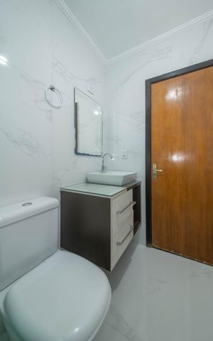 Casa à venda com 108m², 3 quartos e 2 vagasBanheiro da Suíte