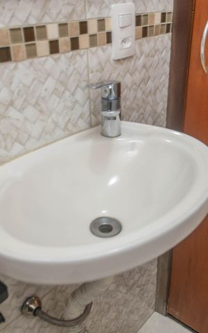 Casa à venda com 108m², 3 quartos e 2 vagasLavabo
