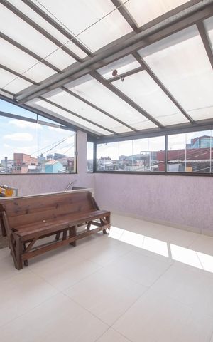 Casa à venda com 108m², 3 quartos e 2 vagasÁrea Externa
