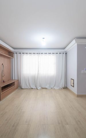 Casa à venda com 108m², 3 quartos e 2 vagasSala