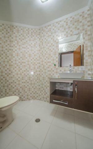Casa à venda com 108m², 3 quartos e 2 vagasBanheiro