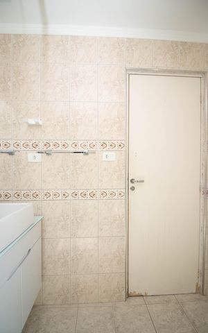 Casa à venda com 156m², 3 quartos e 1 vaga Casa à venda com 156m², 3 quartos e 1 vagaBanheiro