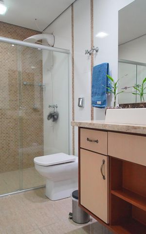 Casa à venda com 300m², 5 quartos e 2 vagasBanheiro da Suíte 2