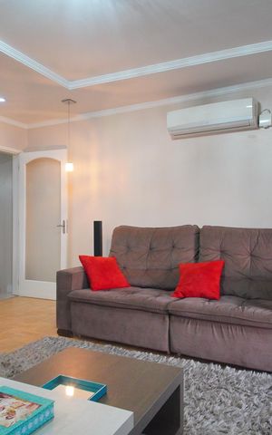 Casa à venda com 300m², 5 quartos e 2 vagasSala de TV