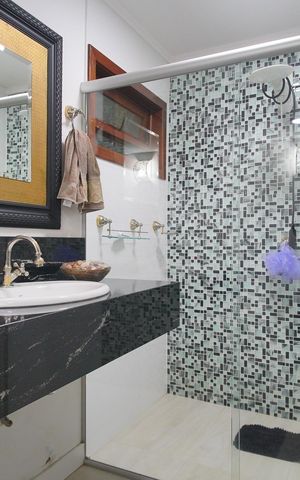 Casa à venda com 300m², 5 quartos e 2 vagasBanheiro