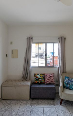 Casa à venda com 242m², 7 quartos e 4 vagas Casa à venda com 242m², 7 quartos e 4 vagasSala casa 1