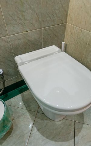 Casa à venda com 212m², 3 quartos e 3 vagas Casa à venda com 212m², 3 quartos e 3 vagasBanheiro 1