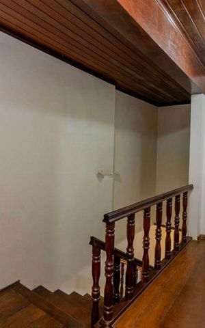 Casa à venda com 308m², 3 quartos e 2 vagas Casa à venda com 308m², 3 quartos e 2 vagasCorredor