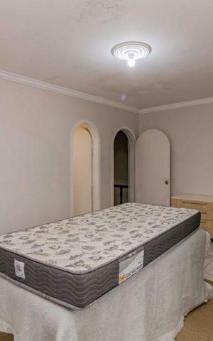Casa à venda com 308m², 3 quartos e 2 vagas Casa à venda com 308m², 3 quartos e 2 vagasQuarto 2