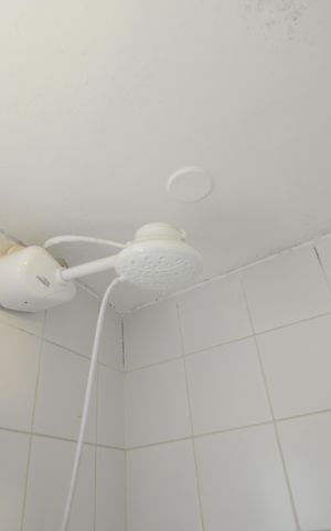 Casa à venda com 100m², 3 quartos e 1 vagaBanheiro