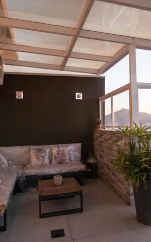Apartamento à venda com 145m², 3 quartos e 2 vagas Apartamento à venda com 145m², 3 quartos e 2 vagasTerraço