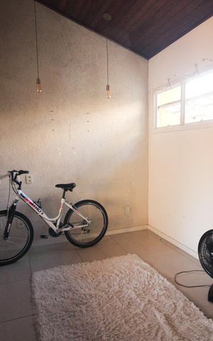 Casa de condomínio à venda com 142m², 3 quartos e 2 vagas Casa de condomínio à venda com 142m², 3 quartos e 2 vagasHall