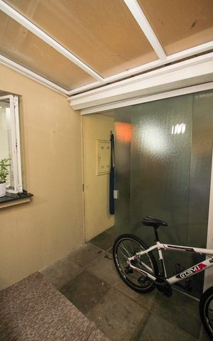 Casa de condomínio à venda com 142m², 3 quartos e 2 vagas Casa de condomínio à venda com 142m², 3 quartos e 2 vagasÁrea de Serviço