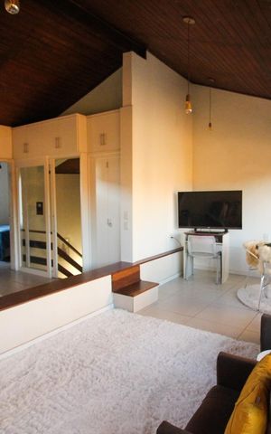 Casa de condomínio à venda com 142m², 3 quartos e 2 vagas Casa de condomínio à venda com 142m², 3 quartos e 2 vagasSala 2
