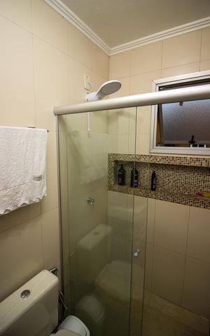 Casa de condomínio à venda com 142m², 3 quartos e 2 vagas Casa de condomínio à venda com 142m², 3 quartos e 2 vagasBanheiro da Suíte