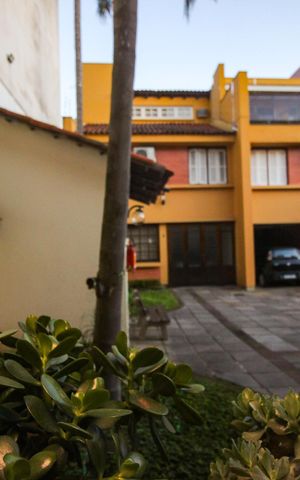Casa de condomínio à venda com 142m², 3 quartos e 2 vagas Casa de condomínio à venda com 142m², 3 quartos e 2 vagasVista da Sala