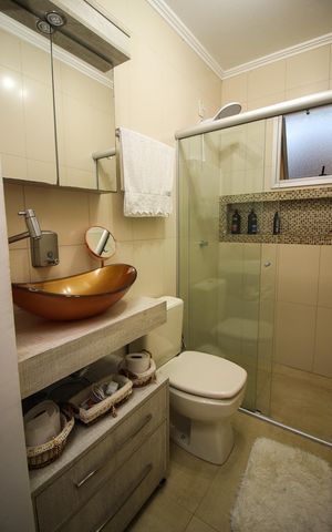 Casa de condomínio à venda com 142m², 3 quartos e 2 vagas Casa de condomínio à venda com 142m², 3 quartos e 2 vagasBanheiro da Suíte