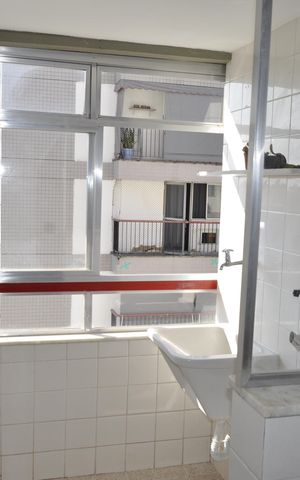 Apartamento à venda com 70m², 2 quartos e 1 vagaÁrea de Serviço