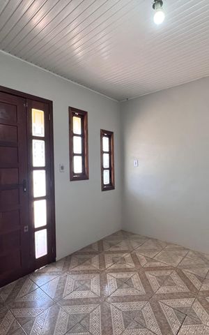 Casa à venda com 300m², 2 quartos e 2 vagas Casa à venda com 300m², 2 quartos e 2 vagasSala