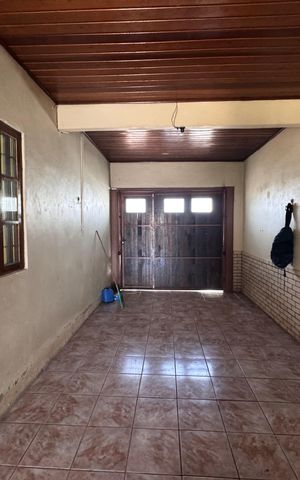Casa à venda com 300m², 2 quartos e 2 vagas Casa à venda com 300m², 2 quartos e 2 vagasÁrea comum