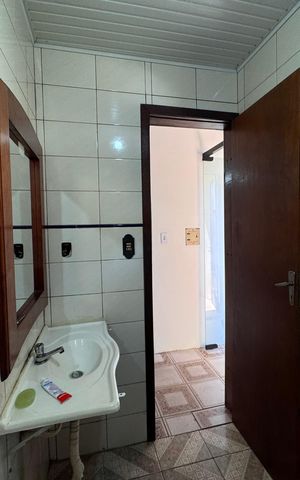 Casa à venda com 300m², 2 quartos e 2 vagas Casa à venda com 300m², 2 quartos e 2 vagasBanheiro Social