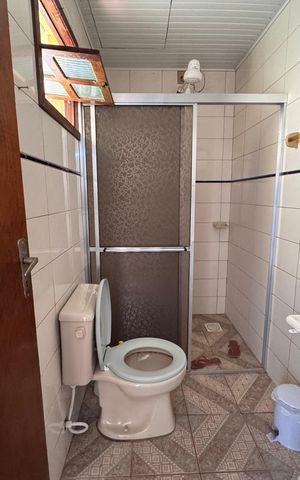 Casa à venda com 300m², 2 quartos e 2 vagas Casa à venda com 300m², 2 quartos e 2 vagasBanheiro Social