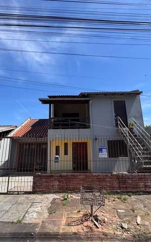 Casa à venda com 300m², 2 quartos e 2 vagas Casa à venda com 300m², 2 quartos e 2 vagasFachada