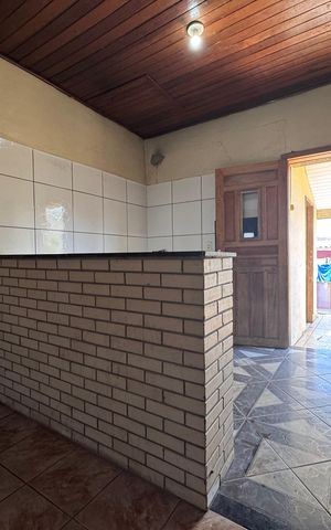 Casa à venda com 300m², 2 quartos e 2 vagas Casa à venda com 300m², 2 quartos e 2 vagasÁrea comum