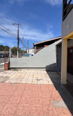 Casa à venda com 300m², 2 quartos e 2 vagas Casa à venda com 300m², 2 quartos e 2 vagasÁrea comum