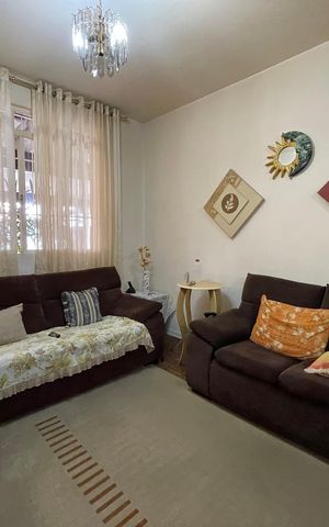 Casa à venda com 158m², 3 quartos e 2 vagas Casa à venda com 158m², 3 quartos e 2 vagasSala