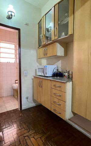 Casa à venda com 158m², 3 quartos e 2 vagas Casa à venda com 158m², 3 quartos e 2 vagasSala
